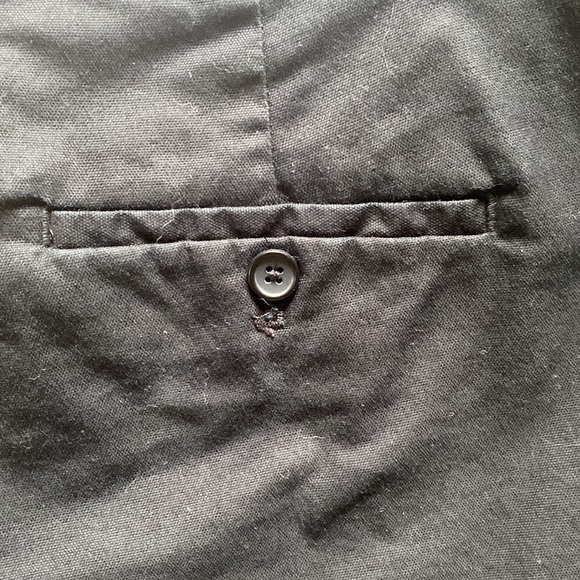 Banana republic. Flat-front chino shorts - Picture 5 of 8